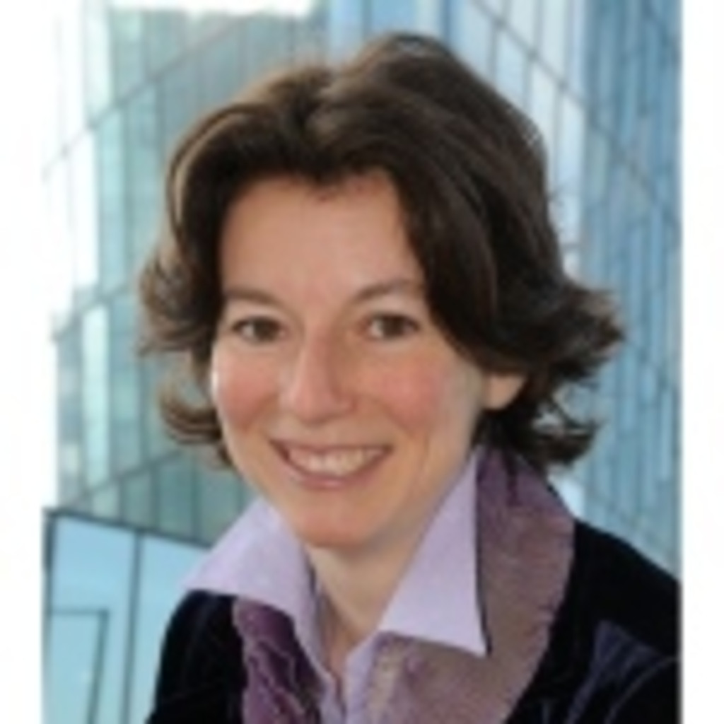 Hélène PETIT Contract & Claim Management Consultant Hélène PETIT