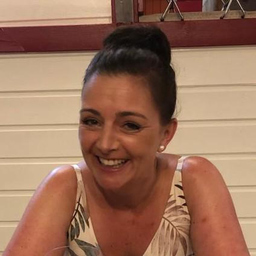 Stefanie Keim Customer Assistant Mercedes Benz Ag Xing