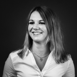 Corinna Simon