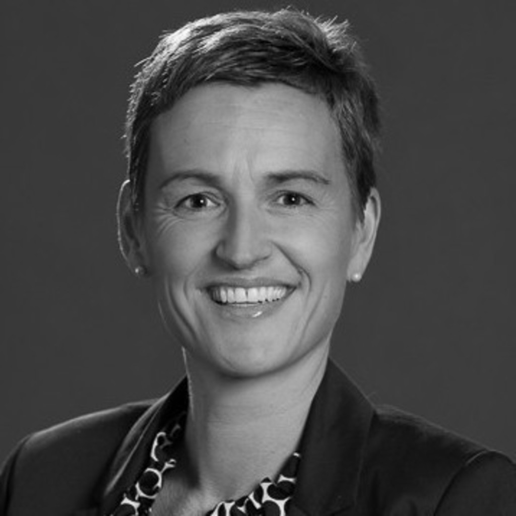 Social Media Profilbild Anja Haubelt Kronberg im Taunus