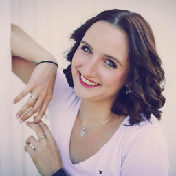 Nadine Schierholz