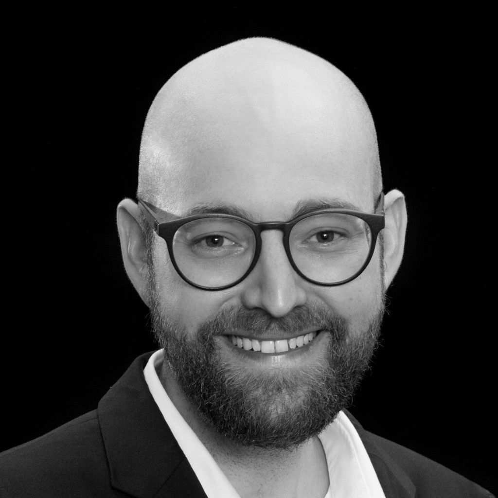 Johannes Moser INTERNATIONAL ECONOMICS, BUSINESS & CULTURAL DIPLOMACY