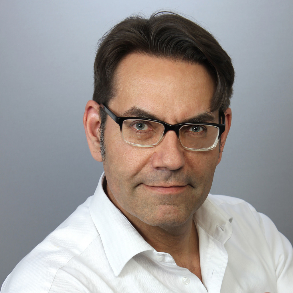 Andreas Schimmelpfennig Director Automotive Business Everlight