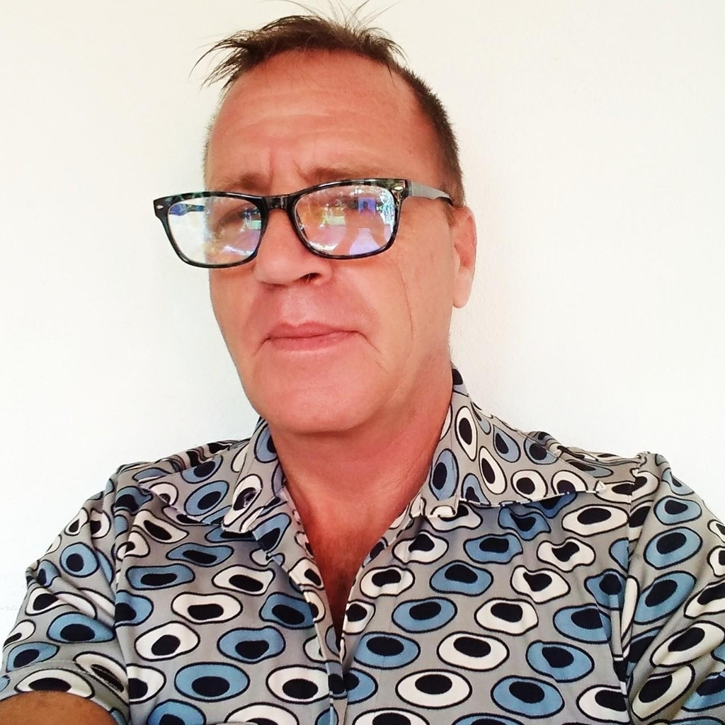 Friedrich Menning Unterwasservideograph The blue traveler XING