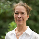 Dr. Julia Schmoeckel