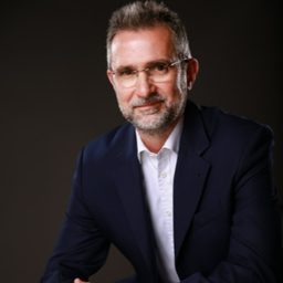Dr. Gregor Peter