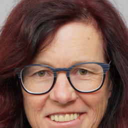 Gertrud Bauer