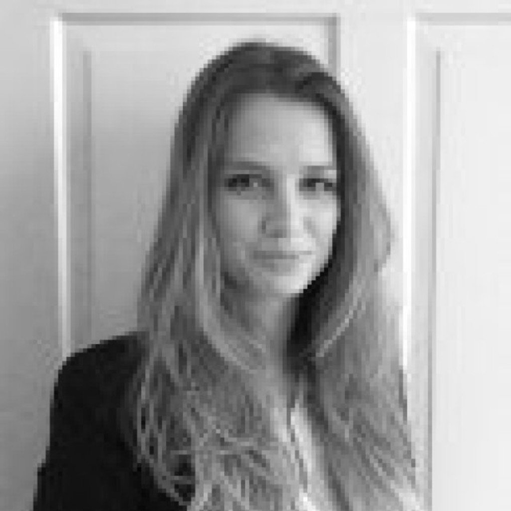 Alisha Ghéczy - Junior Researcher - SalesAhead AG | XING