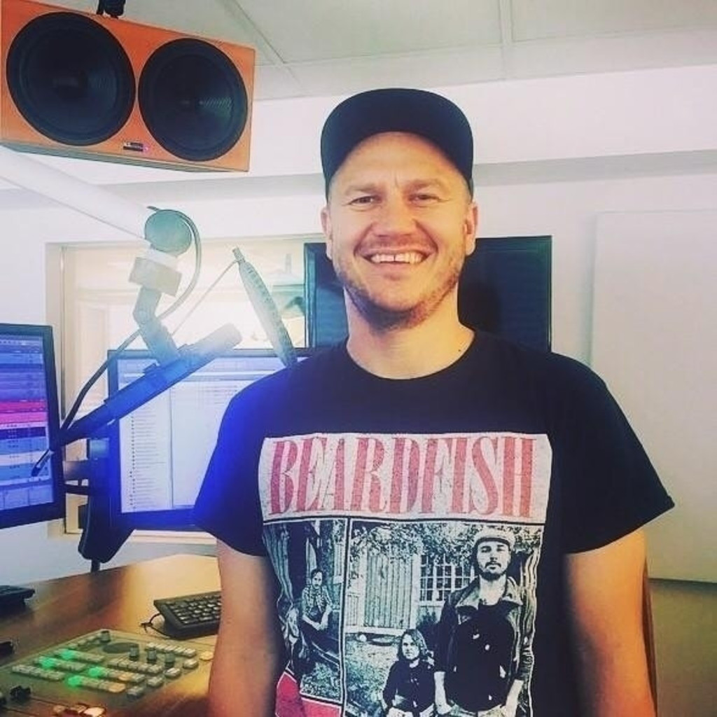 Steve Ridder Moderator/ Redakteur/ Off Air/ Sport Radio RST XING