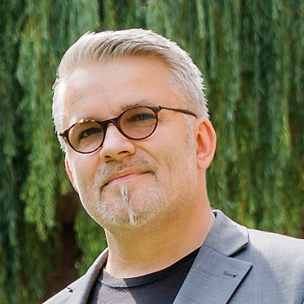 Jörg Förster Chef vom Dienst Jörg Förster Freier Redner XING