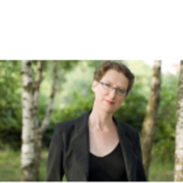 Dr. Nora Pester