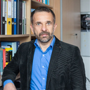 Dr. Bernd Messnarz