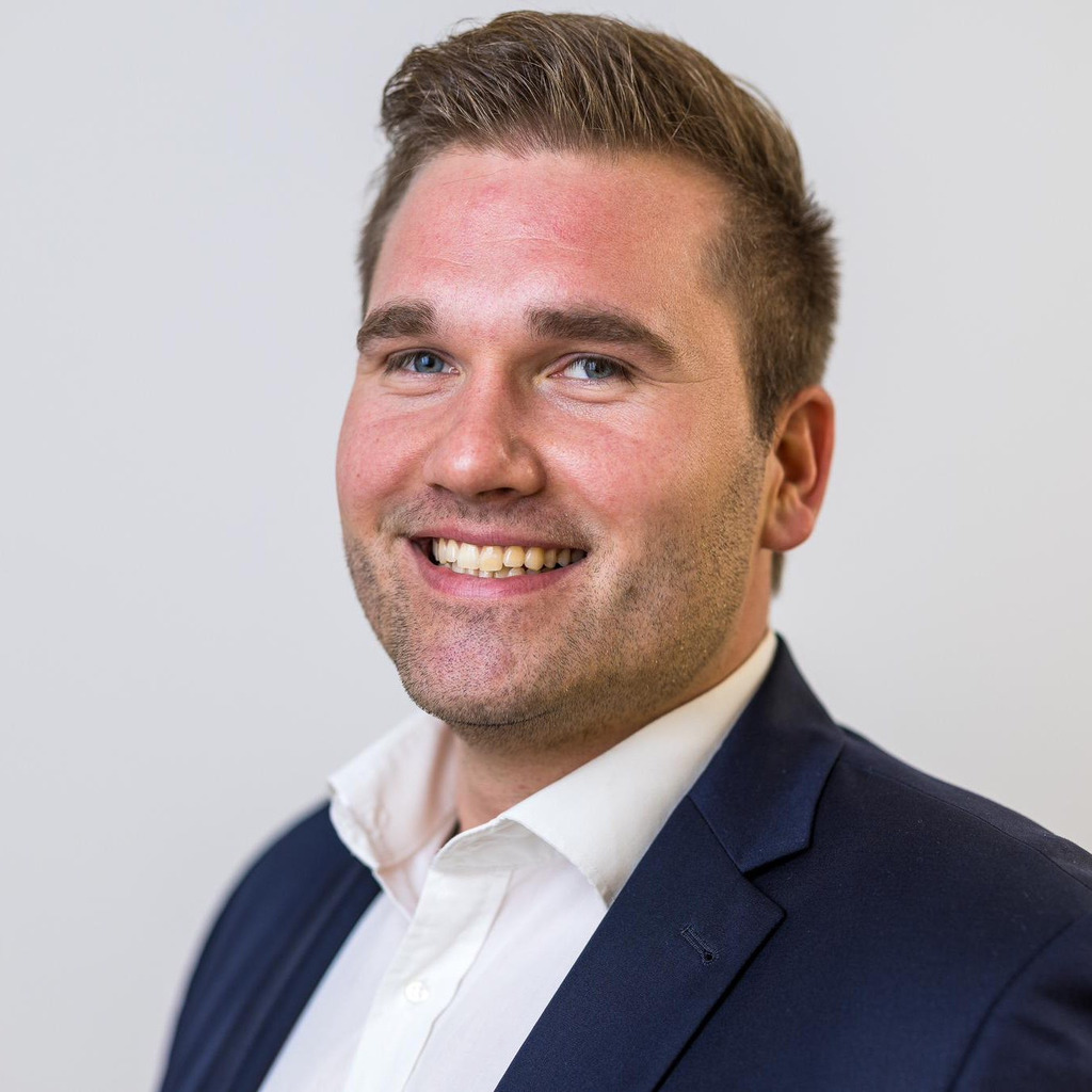 Jan Huster Assistent der Vertriebsleitung VEKA AG XING