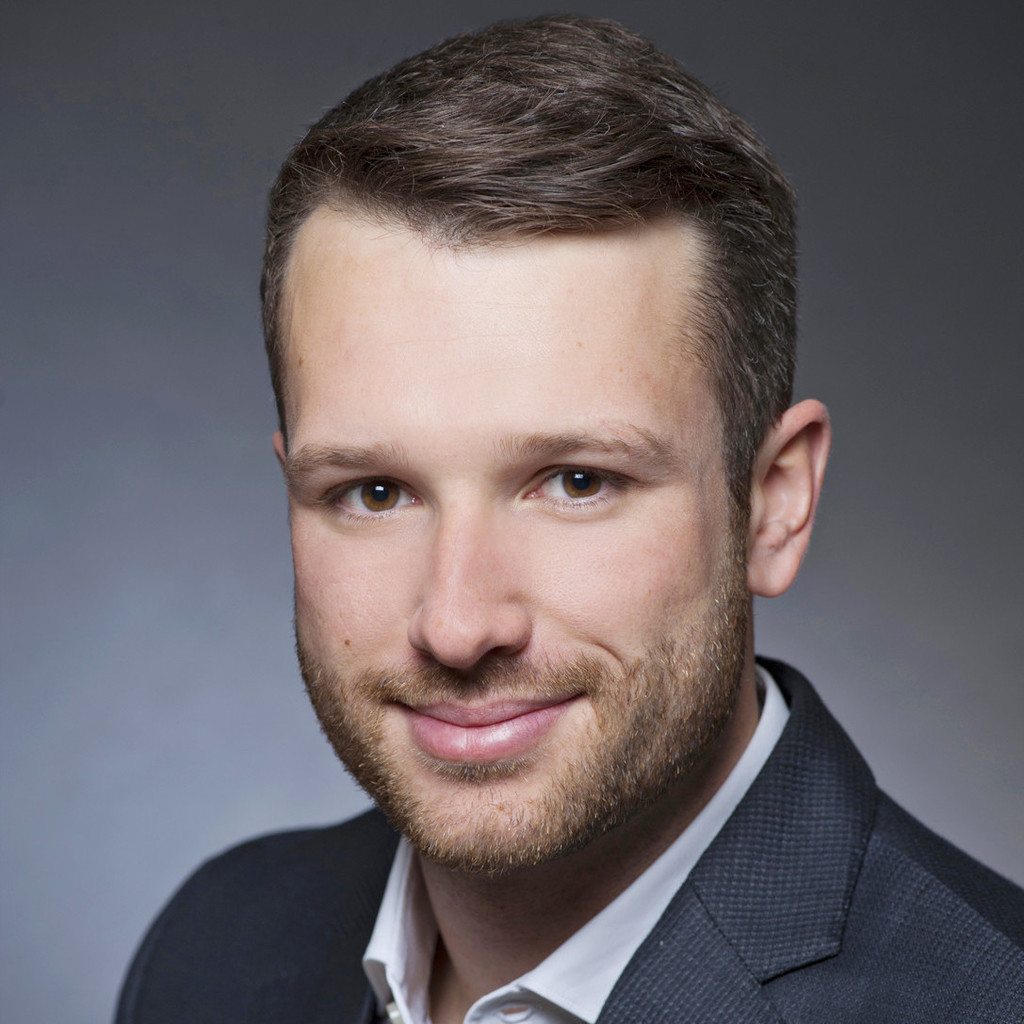 Lukas Herrmann European Master of Viticulture and Enology Instituto