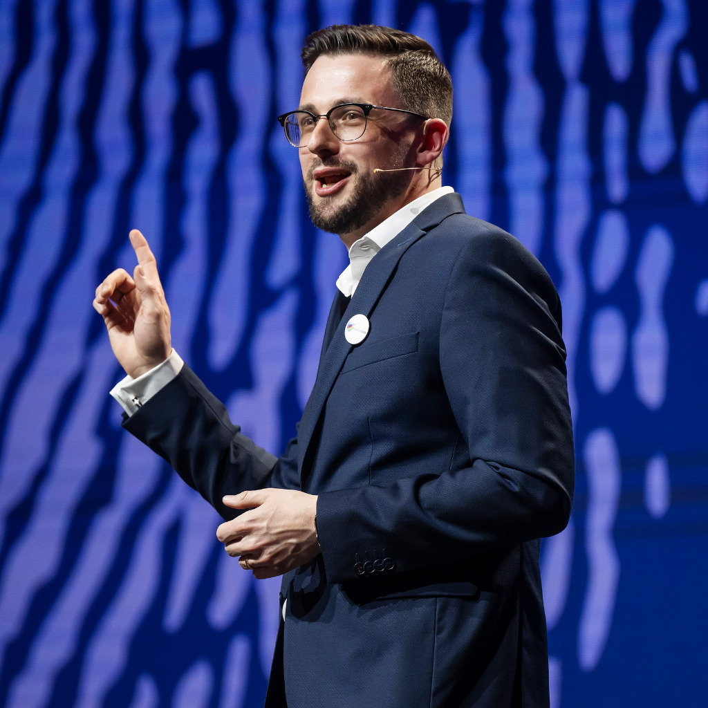 David Muckel Leiter Sales Support AXA Konzern AG XING