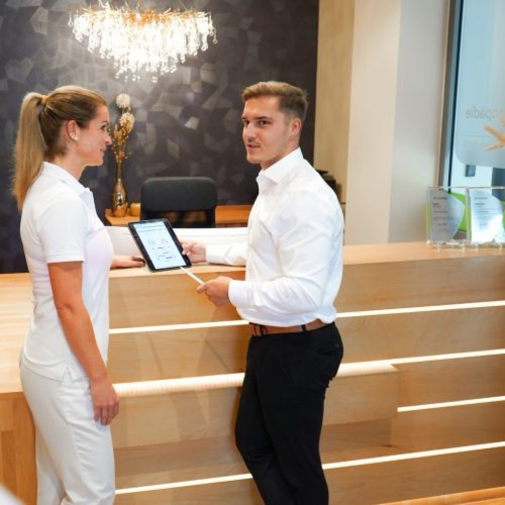 Léon Mann Prokurist Continum Consulting GmbH XING