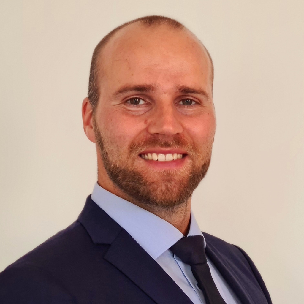 Robert Hentrich Immobilienmakler Engel & Völkers XING