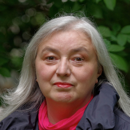 Dr. Rita Sélitrenny