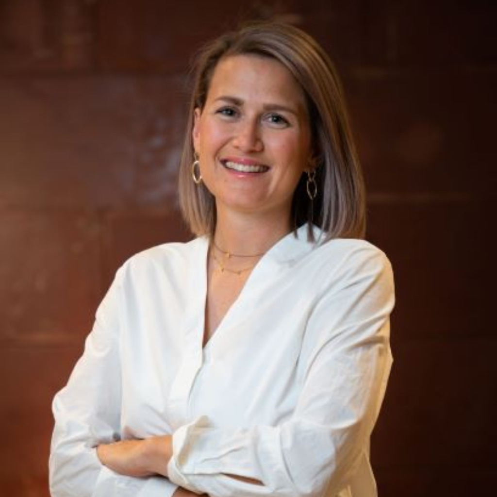 Kim Rinker Referentin Human Resources E. Breuninger GmbH & Co. XING