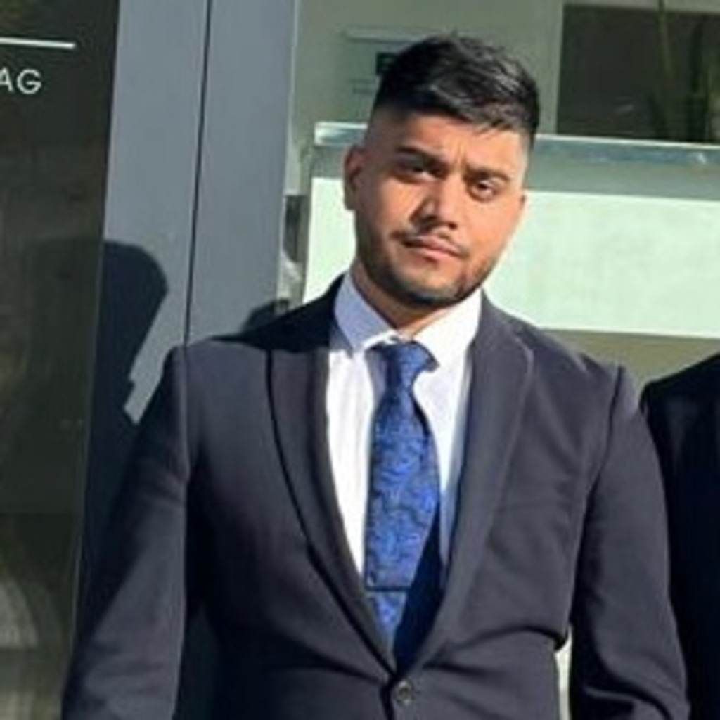 Nishat Mahmud Produktberater EFS Euro Finanz Service Vermittlungs