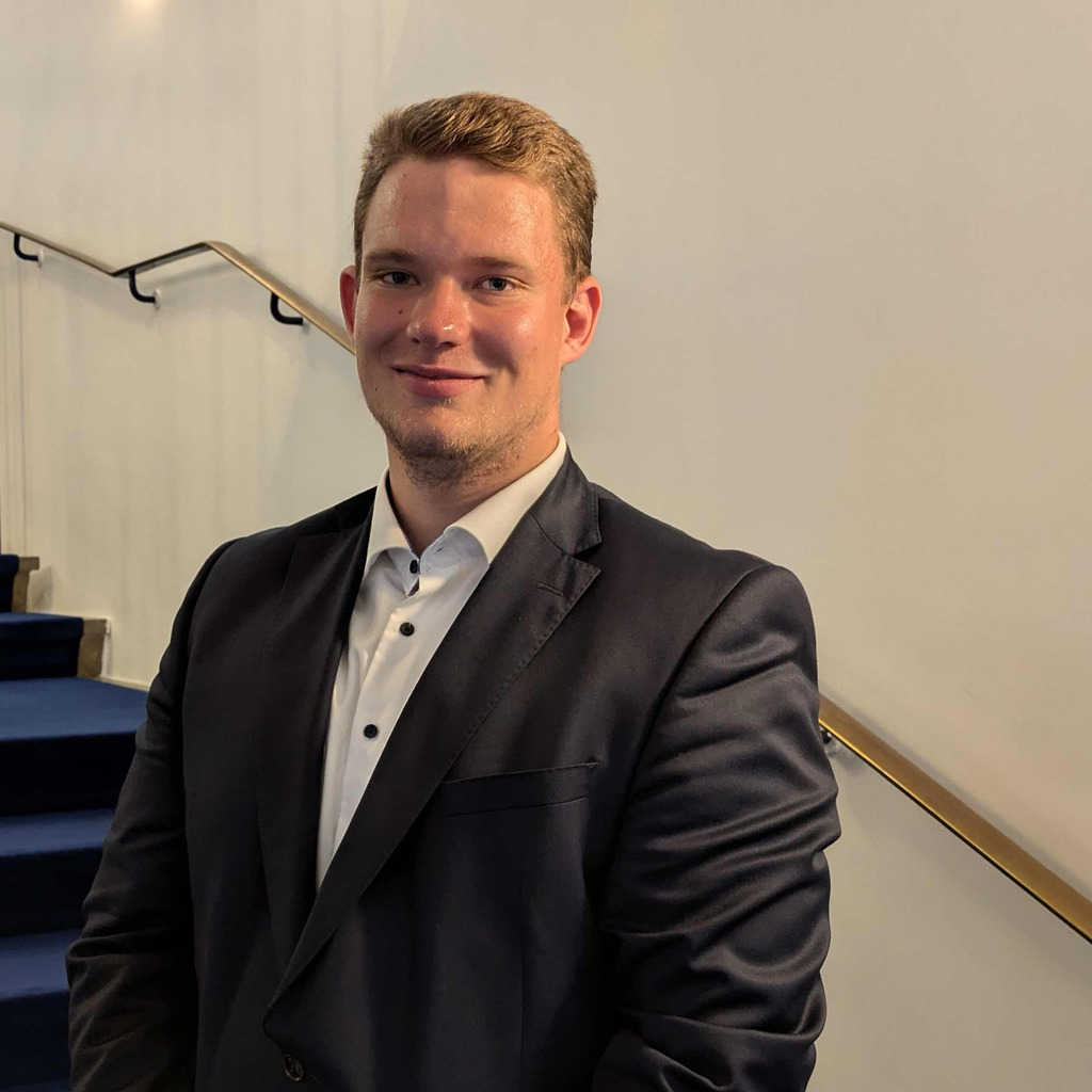 Henri Manderla Wirtschaftsinformatiker REINTJES GmbH XING