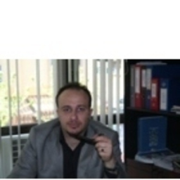 Ayhan Özbek
