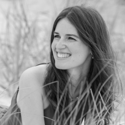 Lara Mueller-West