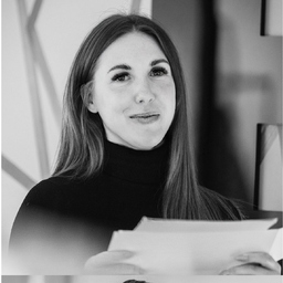 Carolin Janker