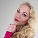 Angelika Heil