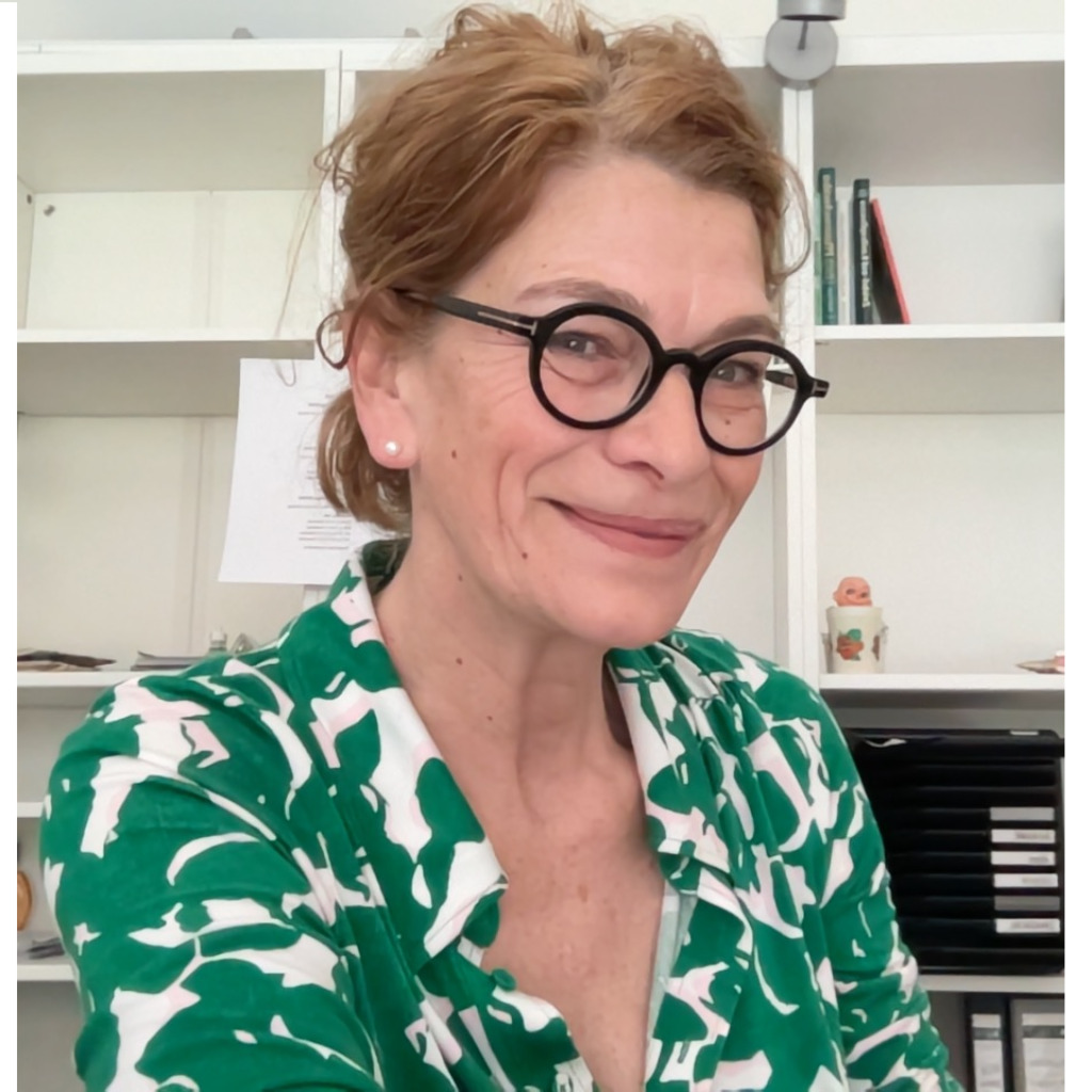 Social Media Profilbild Astrid Behrschmidt München