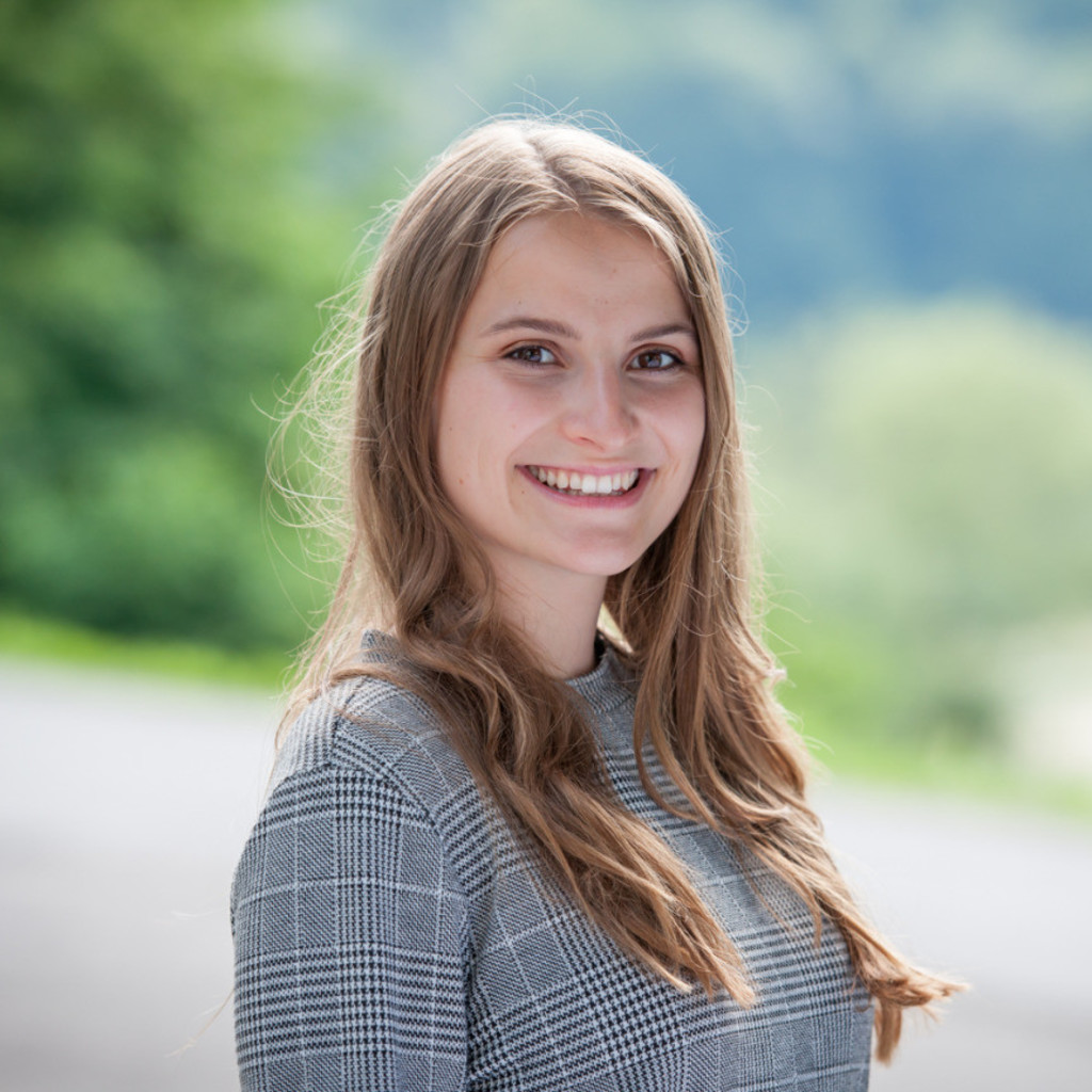 Mira Ulz Manager Business Development Smarter GmbH XING