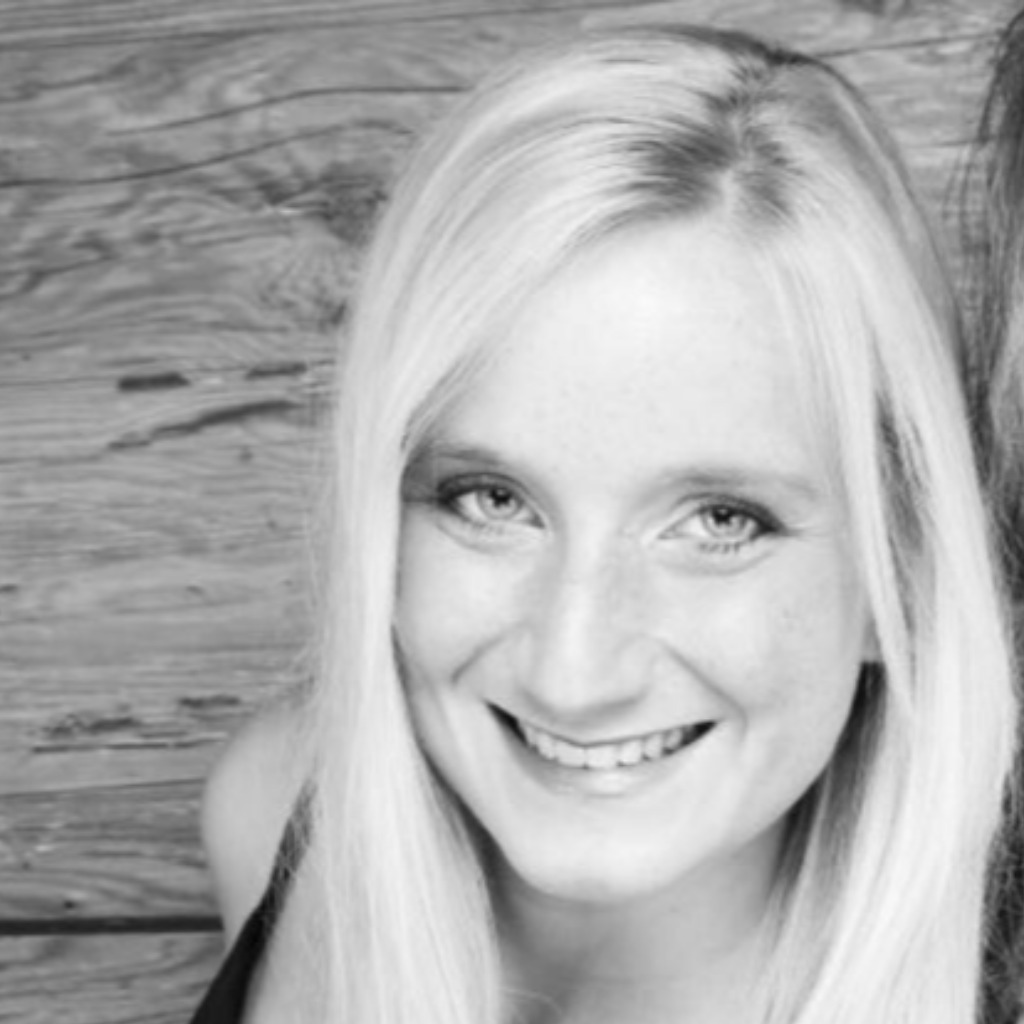 Désirée Ermel Feuerwehrfrau Feuerwehr Düsseldorf XING