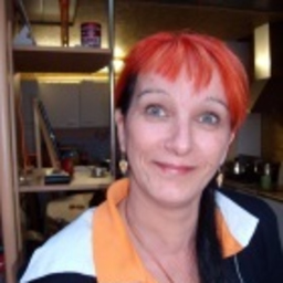 Karin Bayot