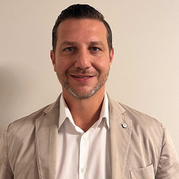 Oliver Olsteiner