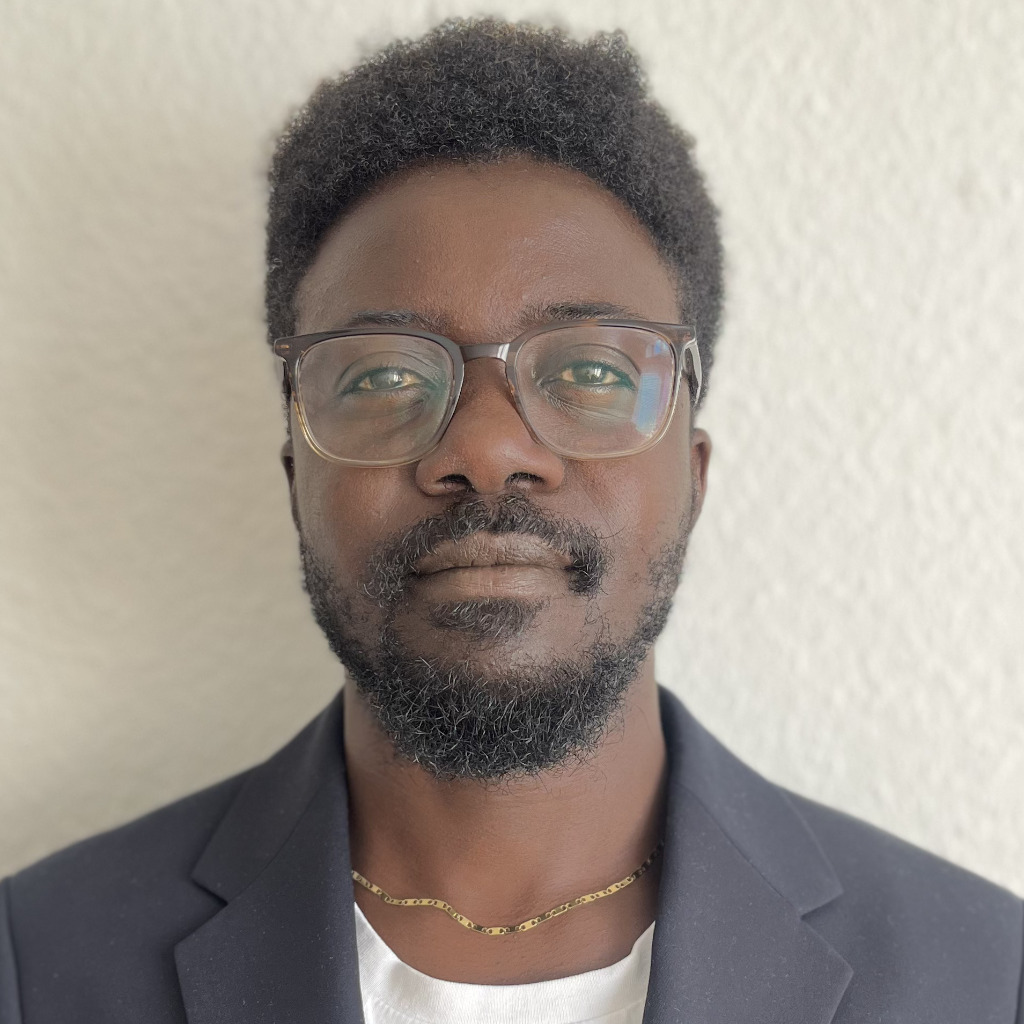 stef-angula-junior-digital-marketing-specialist-ora-collective-xing