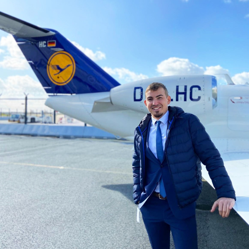 Dissertation vs thesis picture