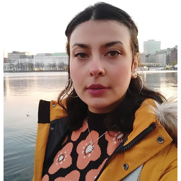 Nilufar Yadolahi