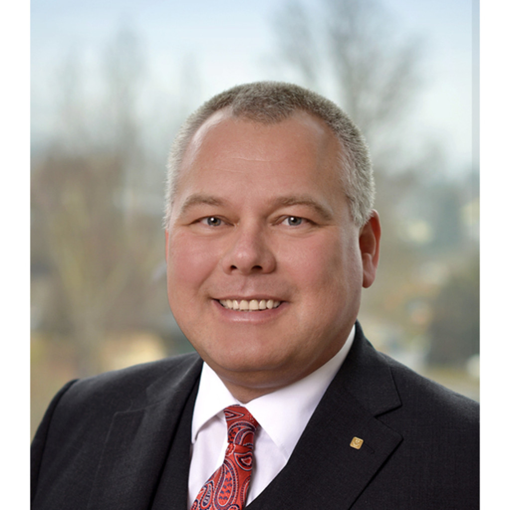 Ralf Ebenhöch Vertriebsbereichsleiter (Head of sales area department