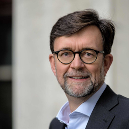 Dr. Jörg Sandvoß