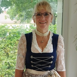 Karolina Straßer