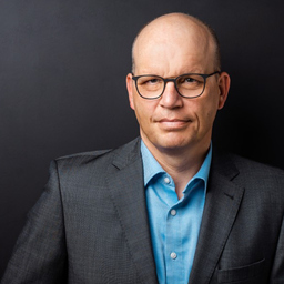 Dr. Bernhard Schmid