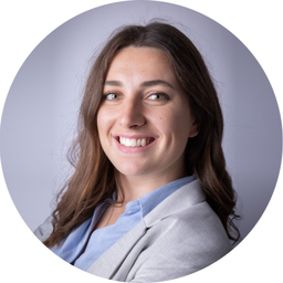 Dr. Leonie Riemann