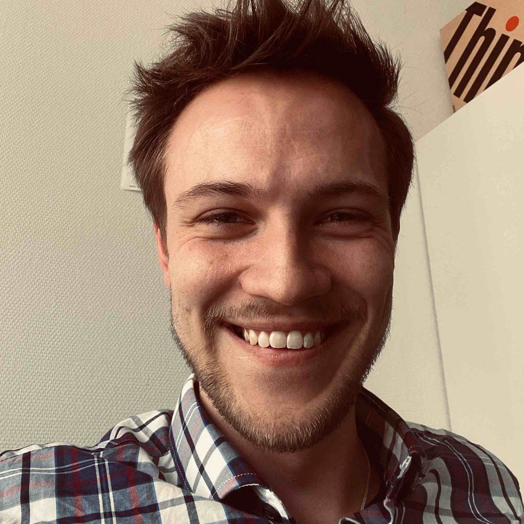 Daniel Buchholz Junior Architect/CoE Lead Digital Workplace Orion