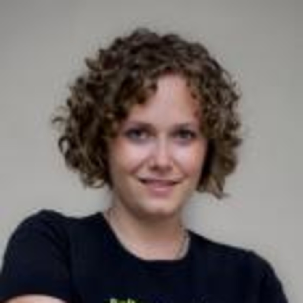 Silvia Zanella Global Social Media & On Line Marketing Director