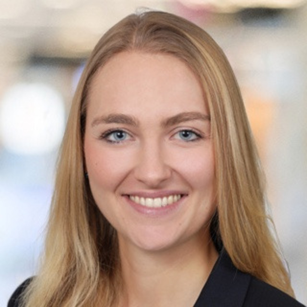 amelie-bliedung-senior-business-analyst-deutsche-bank-ag-xing