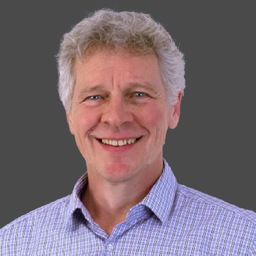 Dr. Holger Knau