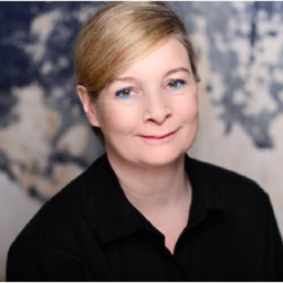 Mag. Julia Grabenhorst