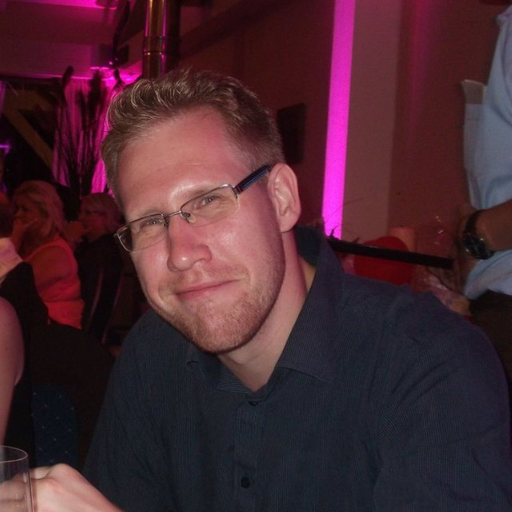 Norbert Deicke International Sales Manager EMEA / Russland Pro