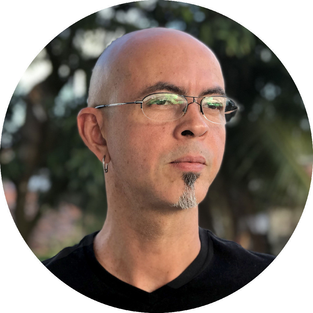 Roberto Andrade Senior User Experience Designer Consultia Business 