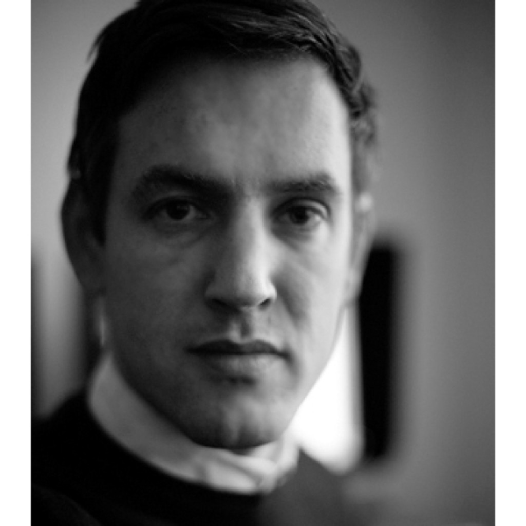 Christian Bredl Senior Designer Büro Schramm für Gestaltung XING